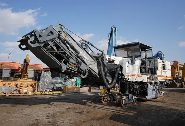 Asphalt Milling Machine 2 meters