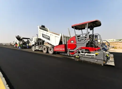 Asphalt Pavers, 13 ton, 2.5m - 9m