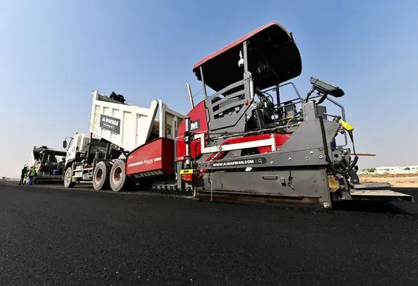 Asphalt Pavers, 13 ton, 2.5m - 9m