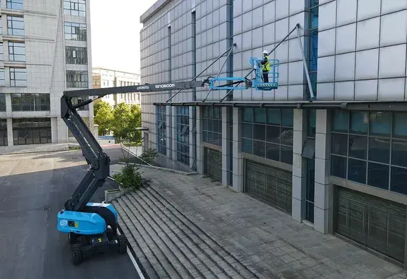 Electric Articulated Boom Lifts 11 to 27 meters