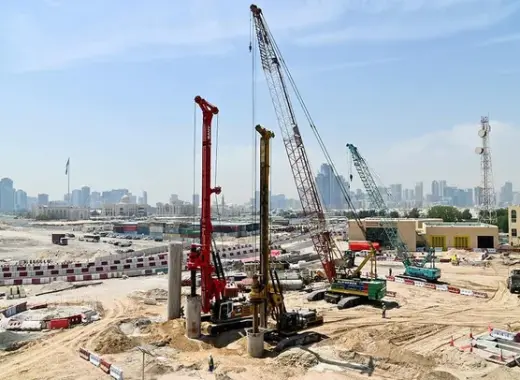 Large Crawler Cranes, 150 ton