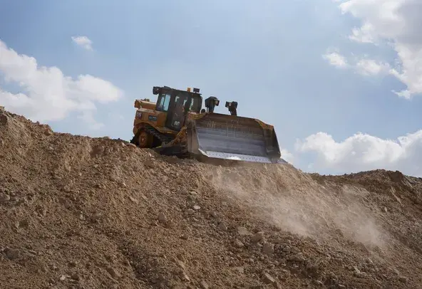 Large Dozers, 108 ton