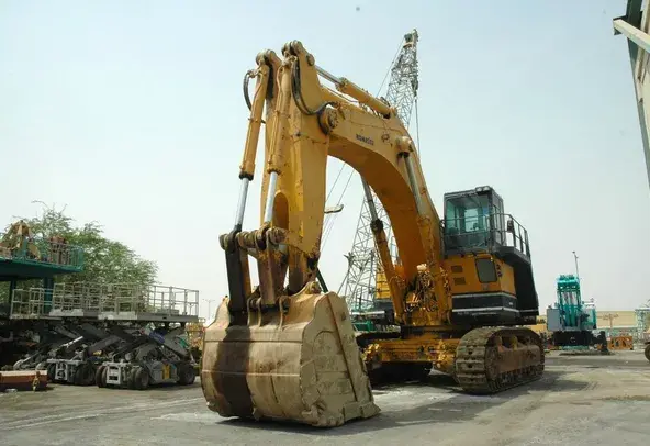 Large Excavators, 160 ton, Standard Boom