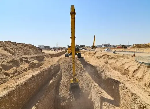 Large Excavators, 40 ton, Long Boom 17-meters
