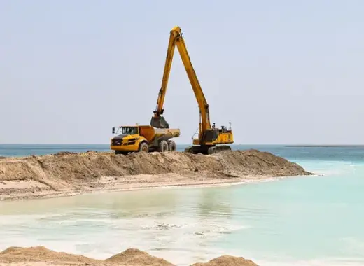 Large Excavators, 85 ton, Long Boom 21-26 meters