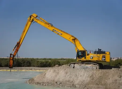 Large Excavators, 85 ton, Long Boom 21-26 meters