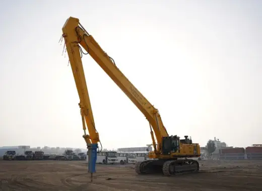 Large Excavators, 85 ton, Long Boom 21-26 meters