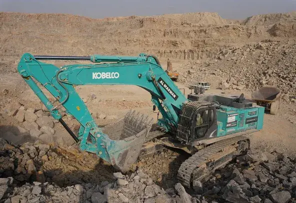 Large Excavators, 85 ton, Standard Boom