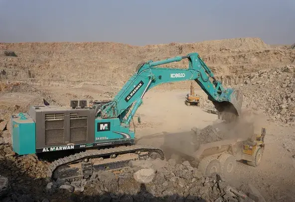 Large Excavators, 85 ton, Standard Boom