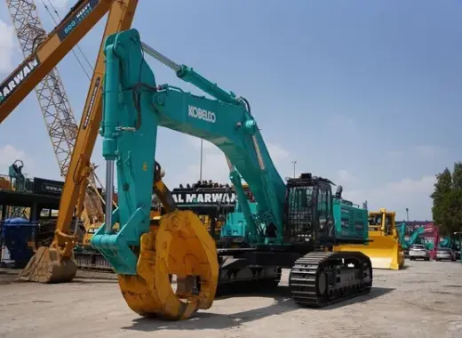 Large Excavators, 85 ton, Standard Boom