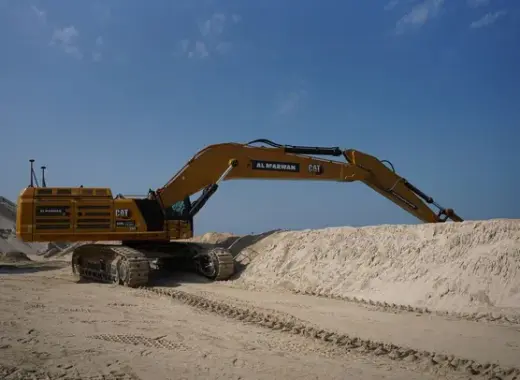 Large Excavators, 95 ton, Long Boom 17-26 meters