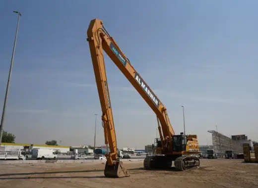 Large Excavators, 95 ton, Long Boom 17-26 meters