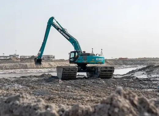 Medium Amphibious Excavators, 38 ton, 17 meters Boom