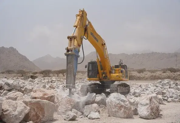 Medium Excavators, 35 ton, Standard Boom