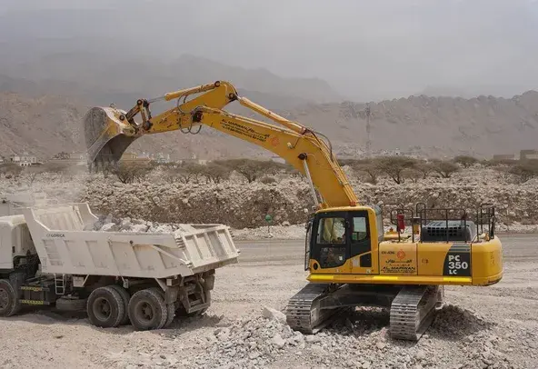 Medium Excavators, 35 ton, Standard Boom