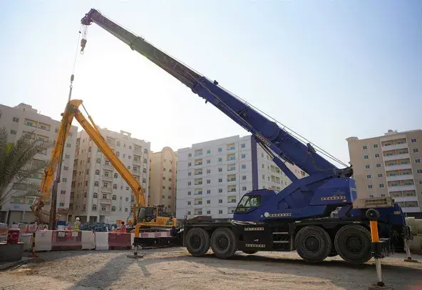 Mobile Cranes, 60 ton