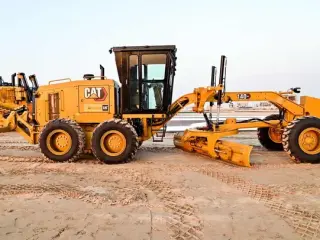 Motor Graders, 17 ton